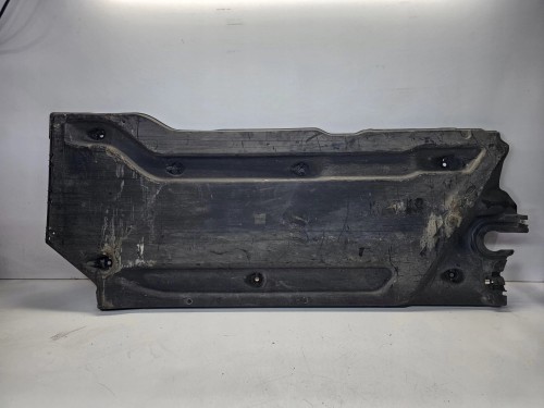 OSŁONA PŁYTA PODWOZIA LEWA AUDI A3 8V CABRIO 5Q7825201B