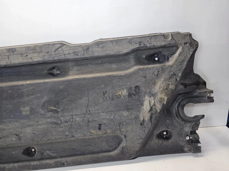 OSŁONA PŁYTA PODWOZIA LEWA AUDI A3 8V CABRIO 5Q7825201B