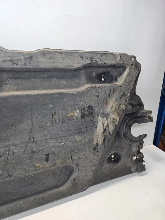 OSŁONA PŁYTA PODWOZIA LEWA AUDI A3 8V CABRIO 5Q7825201B