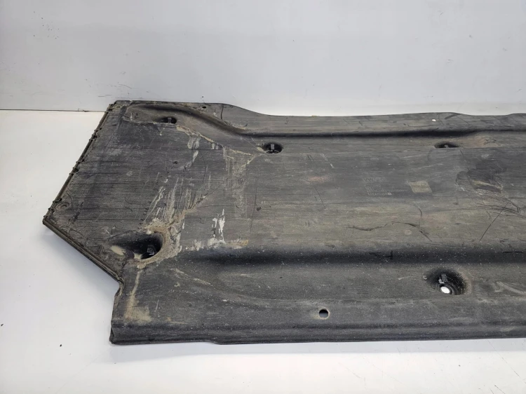 OSŁONA PŁYTA PODWOZIA LEWA AUDI A3 8V CABRIO 5Q7825201B