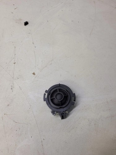 GŁOŚNIK WYSOKOTONOWY AUDI A4 B9 8W5035399