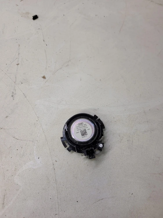 GŁOŚNIK WYSOKOTONOWY AUDI A4 B9 8W5035399