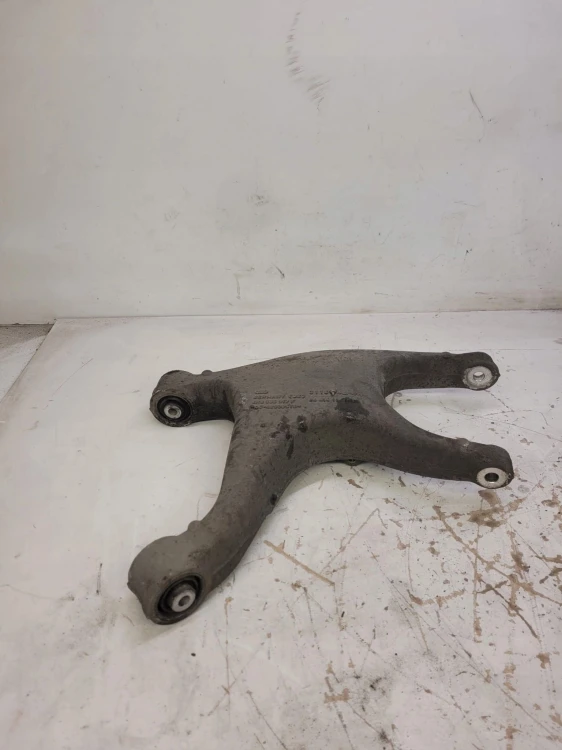 WAHACZ PRAWY TYŁ DOLNY AUDI Q5 8R 8R0505312F