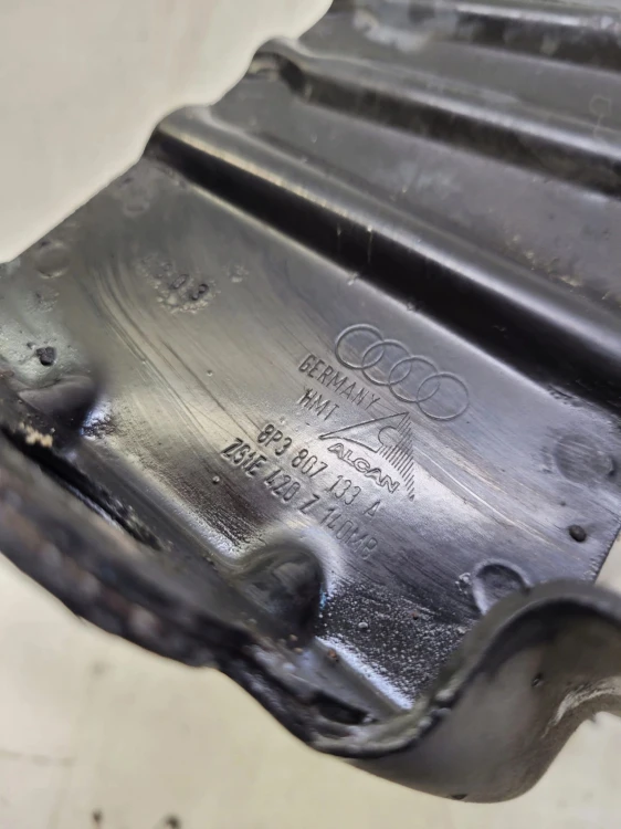 STREFA ZGNIOTU LEWA AUDI A3 8P 04-08 8P3807133A