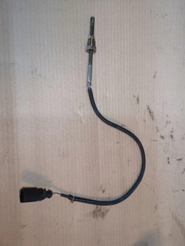 CZUJNIK TEMPERATURY SPALIN AUDI A4 A5 059906088AK