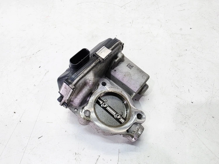 PRZEPUSTNICA KLAPA SPALIN EGR AUDI A4 B9 A5 Q5 FY A6 C8 3.0 TDI 059131477E