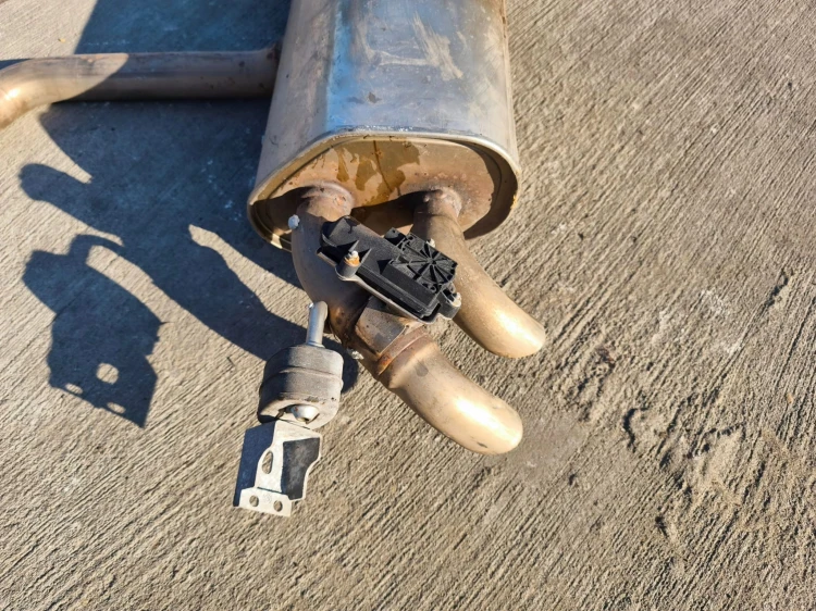 TŁUMIK WYDECH AUDI A3 8V VOLKSWAGEN SEAT SKODA 5QF253611AG 5QF253211T