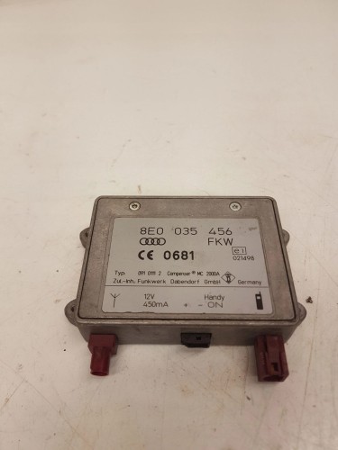 WZMACNIACZ ANTENY AUDI A4 B7 A6 C6 8E0035456