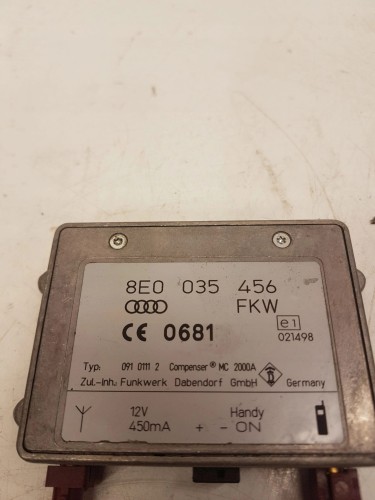 WZMACNIACZ ANTENY AUDI A4 B7 A6 C6 8E0035456