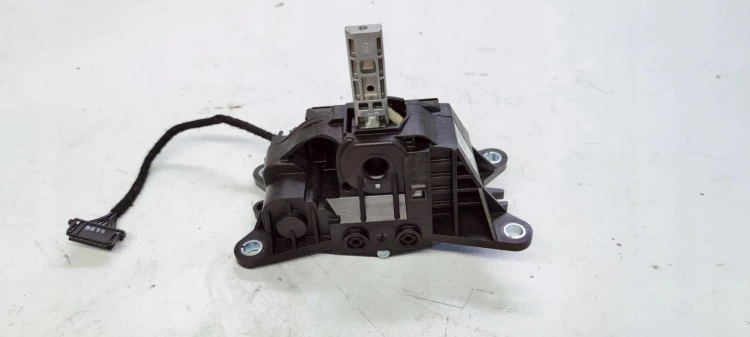 WYBIERAK LEWAREK AUTOMAT AUDI A6 C8 4K1713041H
