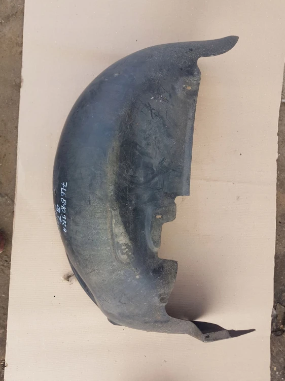 NADKOLE PRAWY TYŁ AUDI Q7 4L 7L6810972A PLASTIKOWE