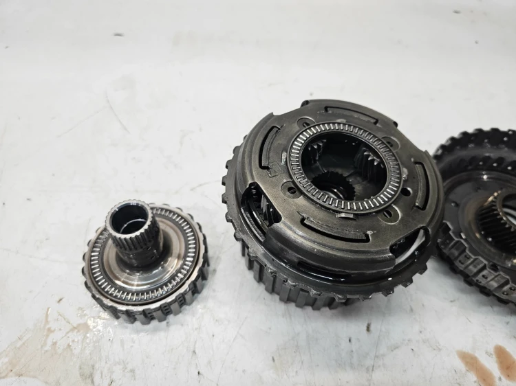 MECHANIZM RÓŻNICOWY SKRZYNI DSG DQ200 JP JC7 **4**