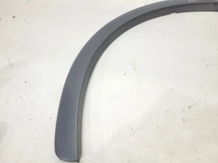LISTWA Z BŁOTNIKA NAKŁADKA LEWY PRZÓD AUDI Q3 8U 8U0853717A SZARA