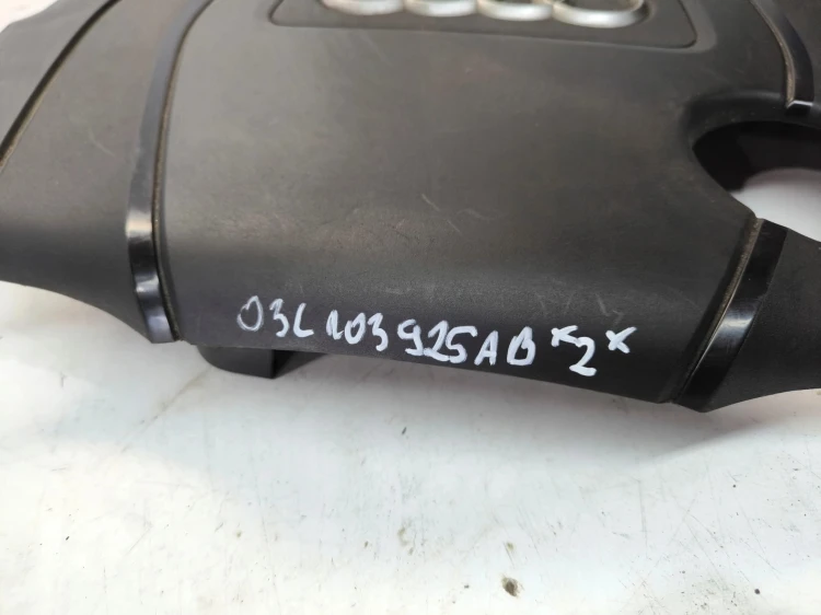 OSŁONA POKRYWA SILNIKA AUDI A4 A5 A6 5 03L103925AB *2* BEZ USZKODZEŃ !!!