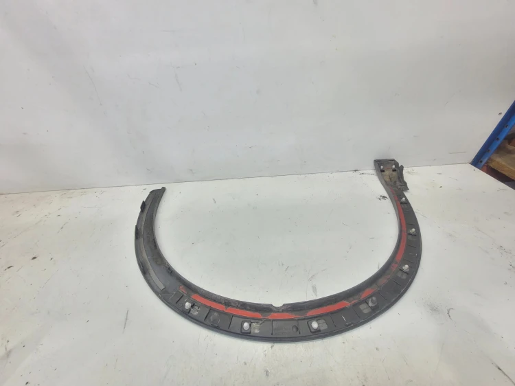LISTWA Z BŁOTNIKA NAKŁADKA LEWY PRZÓD AUDI Q3 8U 8U0853717A SZARA