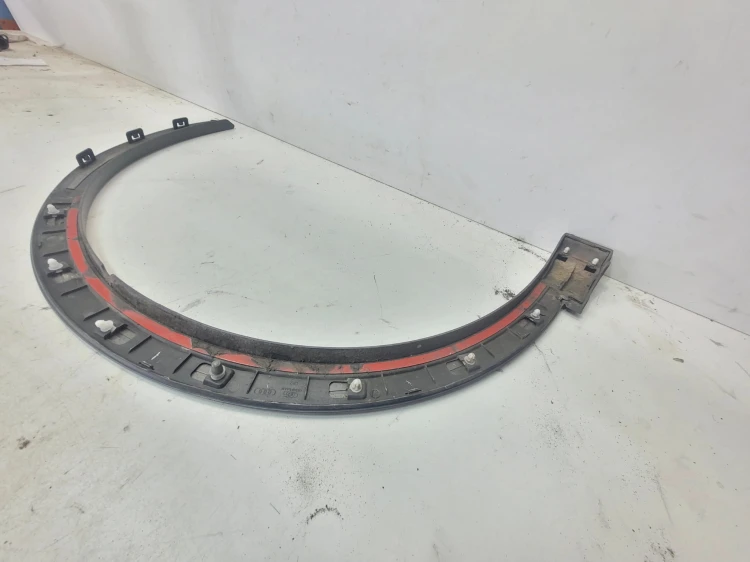 LISTWA Z BŁOTNIKA NAKŁADKA LEWY PRZÓD AUDI Q3 8U 8U0853717A SZARA