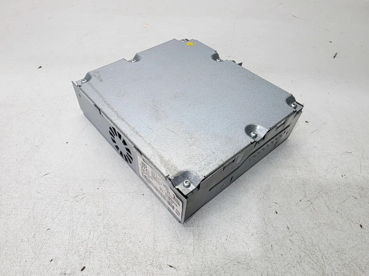 ODIORNIK TV TUNER TV AUDI A6 C6 A8 D3 Q7 4L 4E0910148C