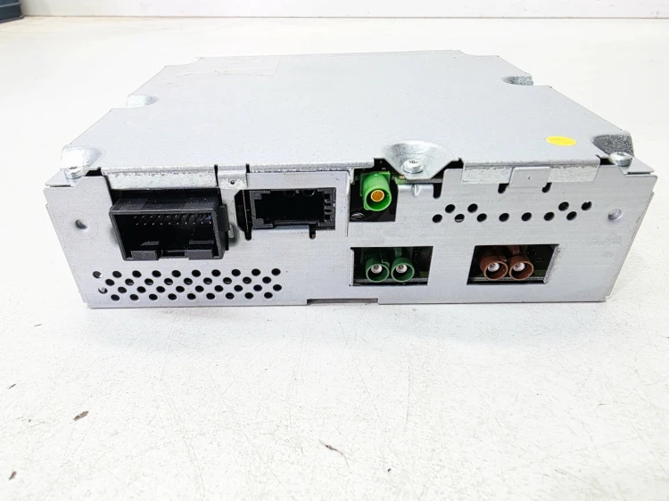 ODIORNIK TV TUNER TV AUDI A6 C6 A8 D3 Q7 4L 4E0910148C