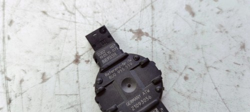 CZUJNIK SENSOR DESZCZU AUDI A1 A4 A5 A6 8U0955559