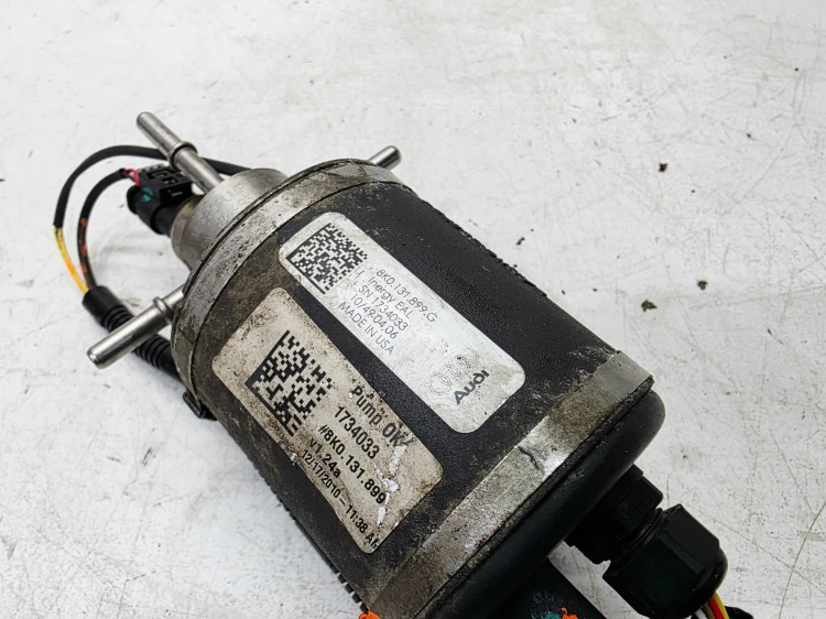POMPA PŁYNU ŚRODKA REDUKUJĄCEGO AUDI A4 B8 A5 8T Q5 8R 8K0131899G