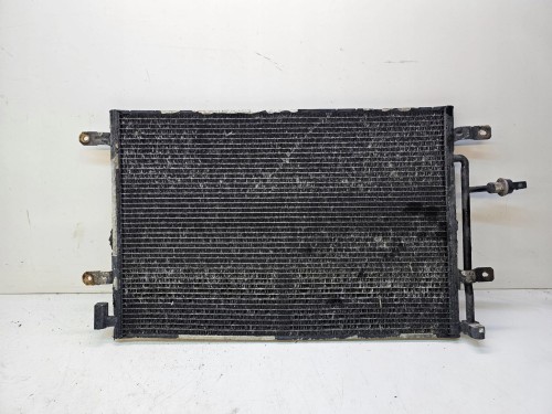CHŁODNICA KLIMATYZACJI AUDI A4 B7 8E0260401T