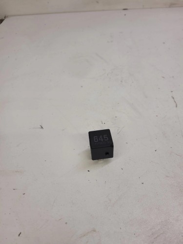 PRZEKAŹNIK ŚWIEC ŻAROWYCH AUDI VW SEAT 4H0951253A