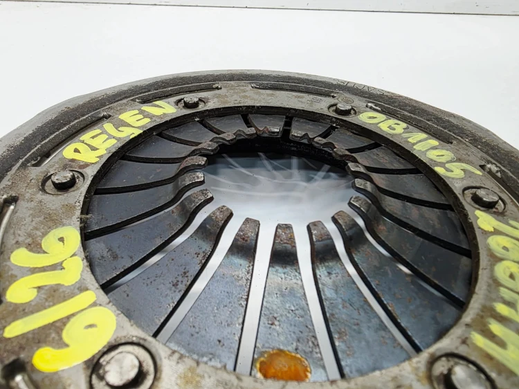KOŁO DWUMASOWE SPRZĘGŁO AUDI A4 B8 A5 2.0 TDI TFSI 0B1105266AH 6/26