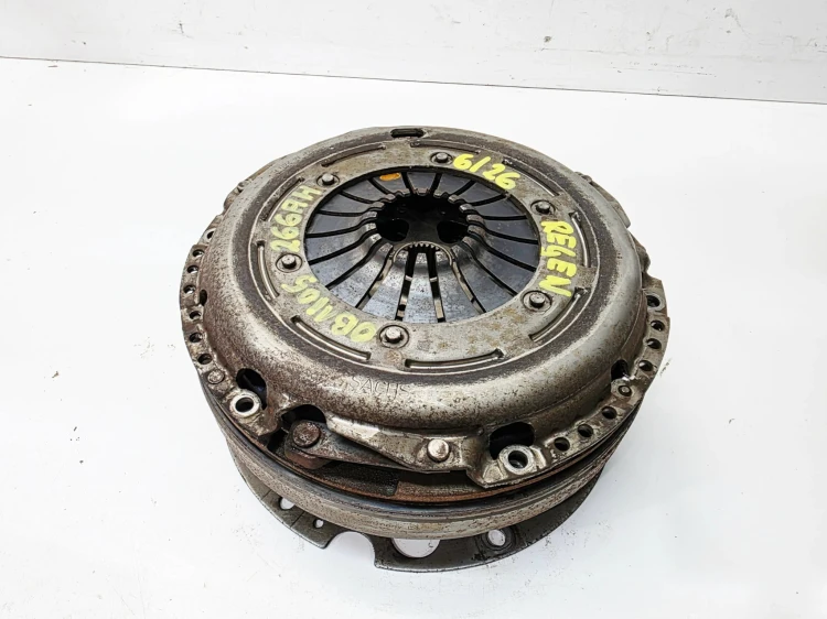 KOŁO DWUMASOWE SPRZĘGŁO AUDI A4 B8 A5 2.0 TDI TFSI 0B1105266AH 6/26