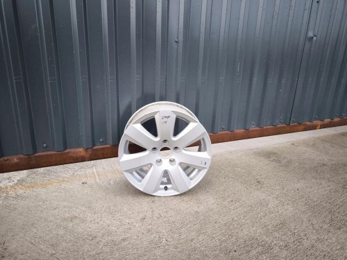 FELGA ALUMINIOWA AUDI A3 A4 A6 VW SKODA 7.0J R16 ET42 4F0601025AN Z*43* OK