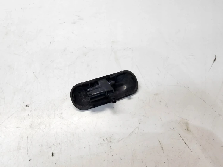 DYSZA SPRYSKIWACZA LEWA AUDI A1 8X LIFT 8X0955987E
