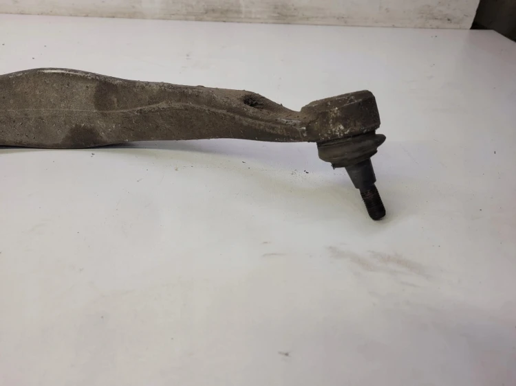 WAHACZ PRAWY PRZÓD AUDI A4 A5 Q5 8K0407696C MAŁY