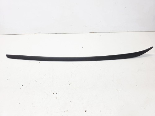 LISTWA ZGARNIAJĄCA SZYBY CZOŁOWEJ PRAWY PRZÓD AUDI A6 C6 4F0854328
