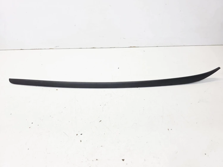 LISTWA ZGARNIAJĄCA SZYBY CZOŁOWEJ PRAWY PRZÓD AUDI A6 C6 4F0854328