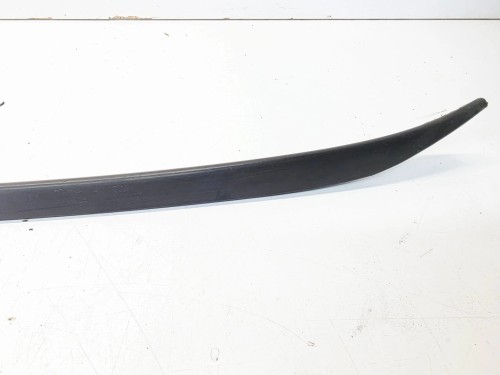 LISTWA ZGARNIAJĄCA SZYBY CZOŁOWEJ PRAWY PRZÓD AUDI A6 C6 4F0854328