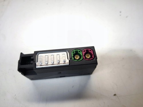 GNIAZDO PORT USB C ŁADOWARKI AUDI A4 B9 LIFT A5 8W 8W0035708A