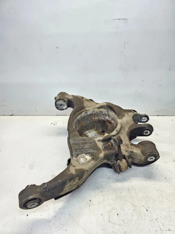WAHACZ PRAWY TYŁ POD PNEUMATYKĘ AUDI A6 C6 4F0505312L
