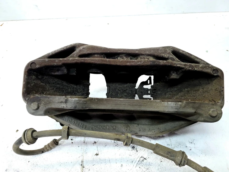 ZACISK HAMULCOWY LEWY PRZÓD AUDI Q7 4M 4M0615105CP 375MM