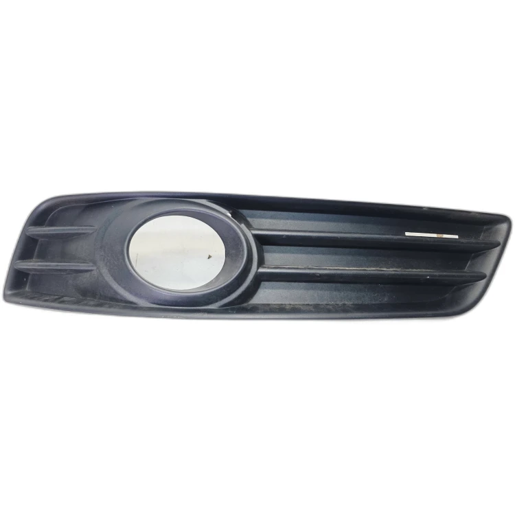 KRATKA ATRAPA ZDERZAKA LEWY PRZÓD AUDI A3 8P LIFT 8P0807681H 1/26