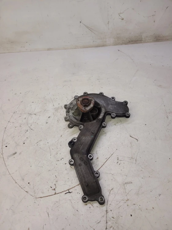 POMPA WODY AUDI A4 A5 A6 A7 Q7 3.0 TDI 059121008T