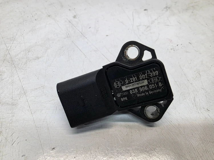 CZUJNIK RÓŻNICY CIŚNIENIA AUDI VOLKSWAGEN SEAT SKODA 038906051B