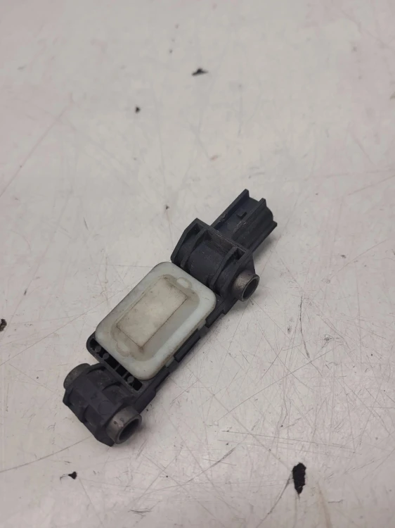 CZUJNIK UDERZENIOWY AUDI A3 TT VW SEAT 8J0959651