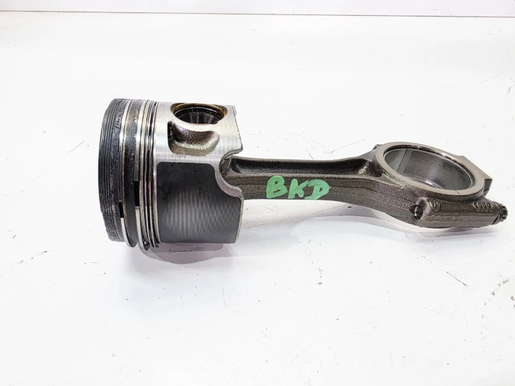 TŁOK + KORBOWÓD AUDI VOLKSWAGEN SEAT SKODA 2.0 TDI BKD 038J V400