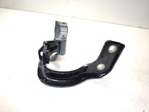 ZAWIAS TYLNEJ KLAPY BAGAŻNIKA PRAWY AUDI Q5 8R 8R0827300