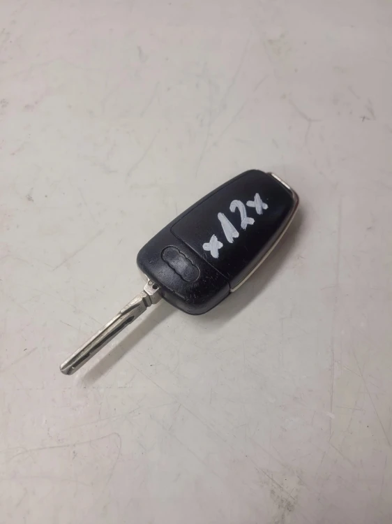 KLUCZYK PILOT SCYZORYK AUDI A6 C6 Q7 4F0837220R 12