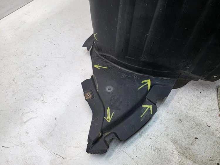 NADKOLE PLASTIKOWE LEWY PRZÓD AUDI A3 8V 8V0821171 3/26