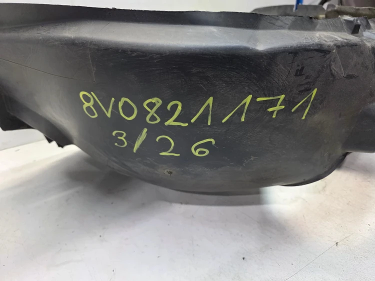 NADKOLE PLASTIKOWE LEWY PRZÓD AUDI A3 8V 8V0821171 3/26