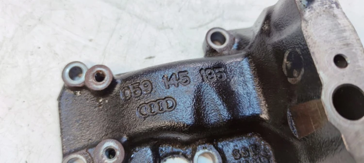 MOCOWANIE PODPORA UCHWYT TURBOSPRĘŻARKI AUDI A6 C7 A7 3.0 TDI 059145185