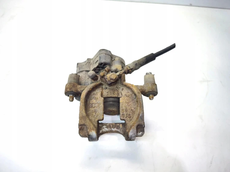 ZACISK HAMULCOWY PRAWY TYŁ AUDI A3 8V VW SEAT SKODA 5Q0615406BR