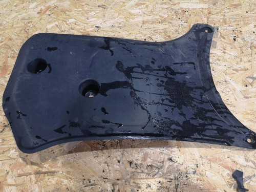 OSŁONA PODWOZIA AUDI A4 B8 A5 LEWA 8K0825219