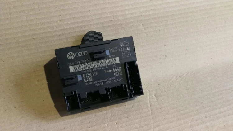MODUŁ STEROWNIK DRZWI AUDI A4 B8 A5 Q5 8K0959793N
